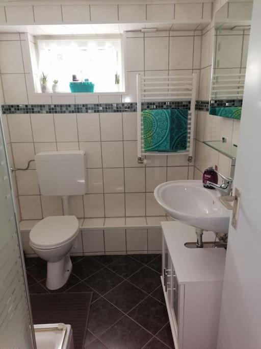 Gemuetliches Appartment In Homberg Stadtmitte Esterno foto